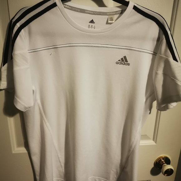 4 shirts - Picture 4 of 4